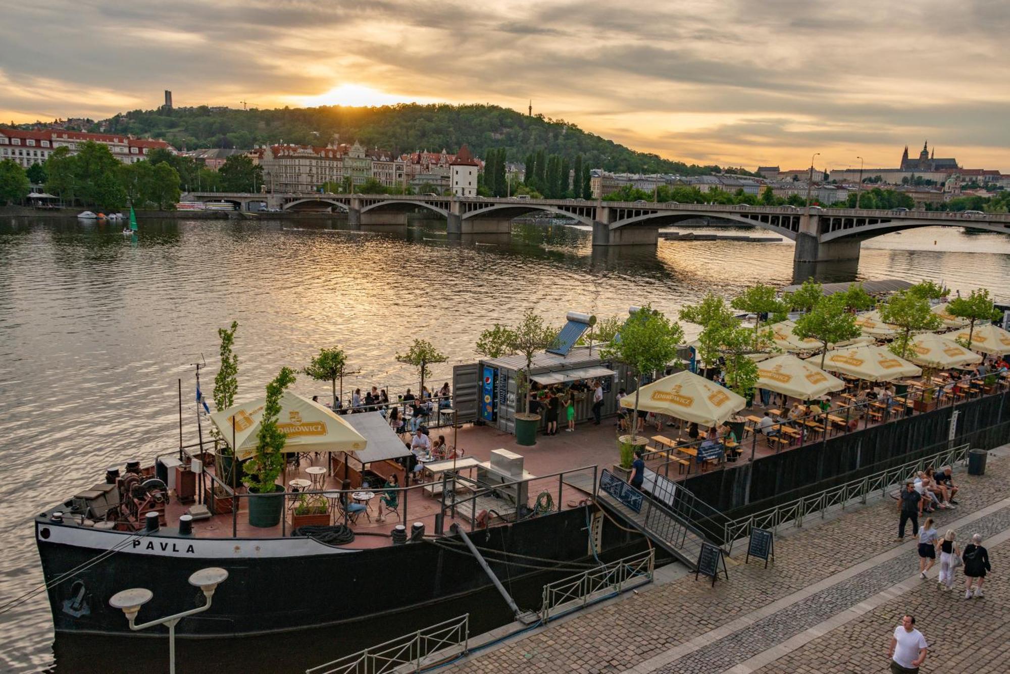 Helen Homestay Vysehrad 프라하 외부 사진